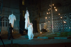 Вистава «Ніч у Львові» від театру «Воскресіння» у дворику ратуші