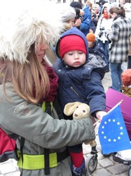 Малюки ідуть в Європу!  Львівські мами провели свій пікет на підтримку євроінтеграції України
