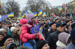 На львівському Євромайдані помолилися за Україну та весь народ (ФОТО, ВІДЕО)