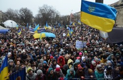 Львівський Євромайдан зібрав майже мільйон гривень пожертв