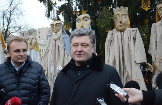 Петро Порошенко на львівському Майдані: ліміт національного терпіння вичерпано