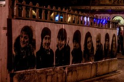 Львів та Київ прикрасили фотографіями людей Євромайдану