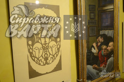 У галереї «Штука» відкрилась виставка витинанок Дарії Альошкіної (ФОТО)