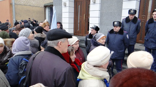 Вінниця: пікетування обласної міліції та Народне віче