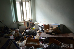 Після ночі погромів у Львові розпочали прибирання (ФОТО)
