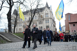 У Львові вшанували 15-ту річницю пам’яті з дня загибелі В’ячеслава Чорновола (ФОТО)