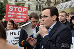 У Львові стоматологи протестували проти переходу поліклінік на госпрозрахунок  (ФОТО, ВІДЕО)