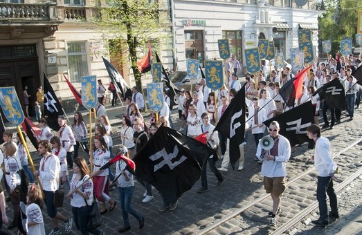 Попри загрозу провокацій у Львові все ж проведуть парад вишиванок
