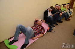 Стоматологи розпочали голодування під кабінетом мера Львова (ФОТО)