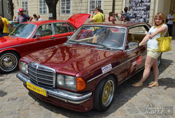 У Львові пройшов фестиваль ретро-автомобілів «Leopolis Grand Prix» (ФОТО)