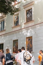 У Львові створено арт-галерею під відкритим небом  «Вікна в минуле»