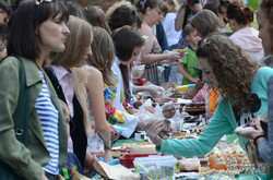 На Ярмарку домашньої випічки у Львові збирали кошти для бійців АТО (ФОТО)