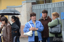 Матері бійців АТО у Львові перекрили вулицю Стрийську та вимагають ротації (ФОТО, ВІДЕО)