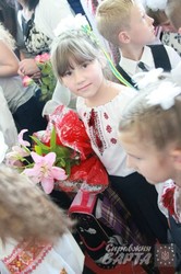 Не всі школи приєднались до акції "Замість квітів - допомога армії" (ФОТО)