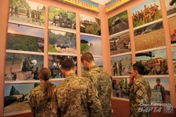 У львівському Будинку офіцерів запрацювала фотовиставка військових кореспондентів (ФОТО)