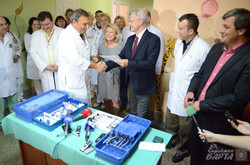 Львівська дитяча клінічна лікарня отримала нейроендоскоп, вартістю 86 тис. доларів (ФОТО)