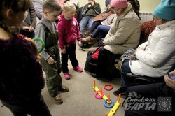 Львівський Центр волонтерства збирає подарунки дітям на свята (ФОТО)