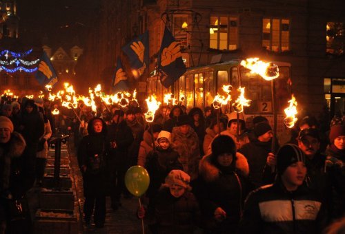 У Львові відбулась смолоскипна хода на честь Бандери