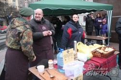 Львівська волонтерська організація HandMade збирає кошти для бійців АТО (ФОТО)
