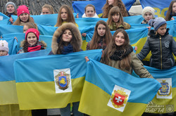 У Львові діти влаштували танцювальний флешмоб «Єдина Країна» (ФОТО)