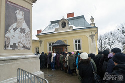 У Львові тисячі мирян приходять побачити Нерукотворний образ Ісуса Христа (ФОТО)