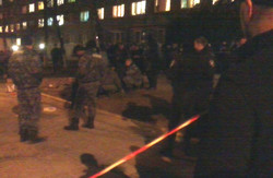 У Львові чоловік у камуфляжі порізав ножем трьох студентів