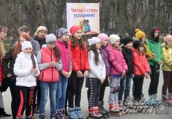 У Львові пройшов масштабний дитячий роло-флешмоб "Book-віраж" (ФОТО)