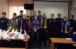 Футболісти збірної України відвідали бійців у військовому госпіталі Львова
