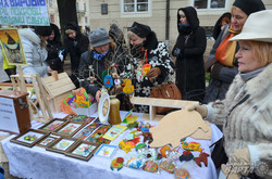 У Львові діти з вадами слуху організували ярмарок на підтримку воїнів АТО (ФОТО)