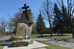 У Львові відновлять понищений вандалами пам'ятник афганцям (ФОТО)