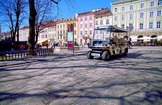 У Львові з`явиться новий вид туристичного транспорту - електромобіль