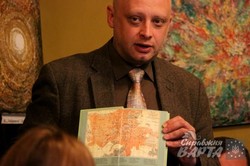 Андрій Кокотюха представив серію ретророманів у Львові (ФОТО)