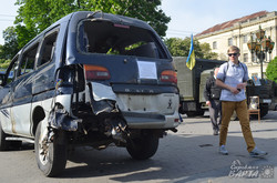 У Львові показали автомобіль, який розстріляли сепаратисти (ФОТО)