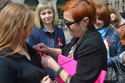 У Львові відбулась акція пам’яті померлих від СНІДу (ФОТО)