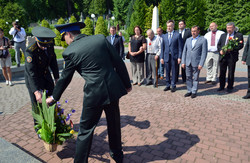 Валентин Наливайченко у Львові вшанував пам'ять полеглих за Україну (ФОТО)