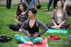 У Львові масштабно відзначили Всесвітній день йоги (ФОТО)