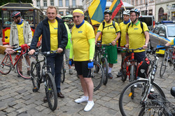 У Львові стартував велопробіг «Звертай на право» за участю екс-прем’єра Литви (ФОТО)