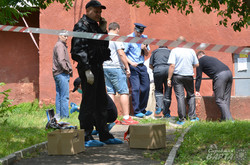 Фоторепортаж із місця вибуху біля дільничного пункту міліції на вул. Юрія Липи (ФОТО)