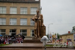 У Львові у день 150-річчя Андрея Шептицького урочисто відкрили пам`ятник Митрополиту (ФОТО)