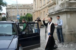 У Львові студенти ЛНУ передали автомобіль на фронт бійцям АТО (ФОТО)
