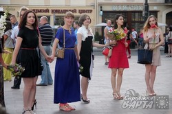 У Львові стартував Соціальний Марафон Жіночності "Леді в платті 21 день" (ФОТО)
