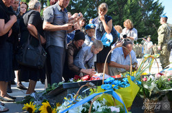 У Львові відкрили пам’ятний знак загиблим десантникам (ФОТО)