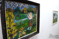 У Львові стартувала виставка наївного живопису Олени Рибальченко (ФОТО)