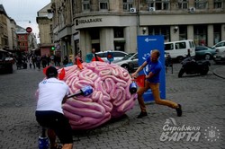 Як активісти у Львові вибивали з мізків совок (ФОТО)