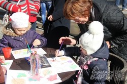 У Міжнародний день психічного здоров`я у центрі Львова провели мистецьку акцію для дітей (ФОТО)