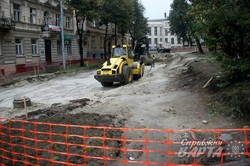Сусідню з площею св. Юра вулицю Устіяновича мають відремонтувати до кінця жовтня (ФОТО)