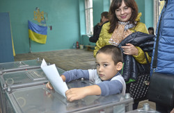 Як у Львові голосували на виборах (ФОТОРЕПОРТАЖ)