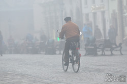 Львів у тумані: дивовижні фото