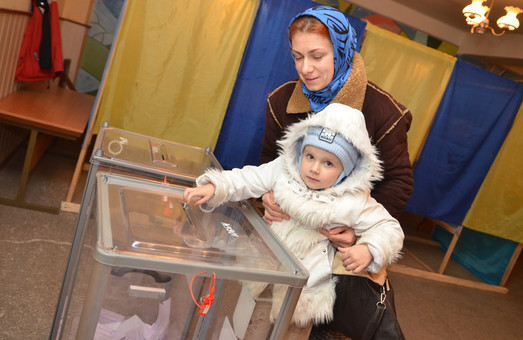 Станом на 18.00 год у Львові проголосувало 31,5% виборців (ФОТО)