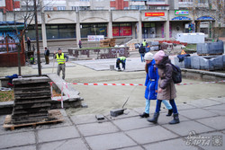 Як у Львові облаштовують Сквер Гідності (ФОТО)